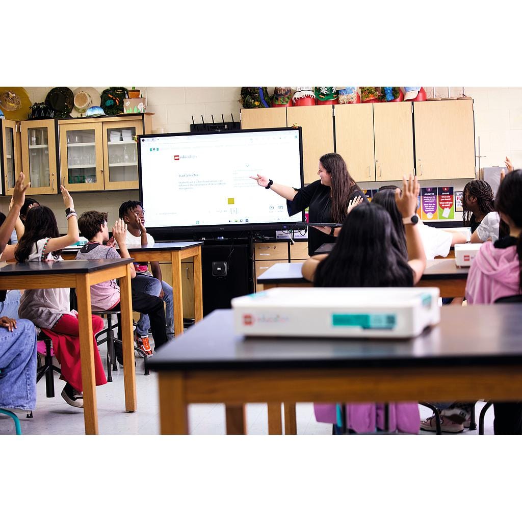 45622-lego-education-science-kit-year-7-9_7